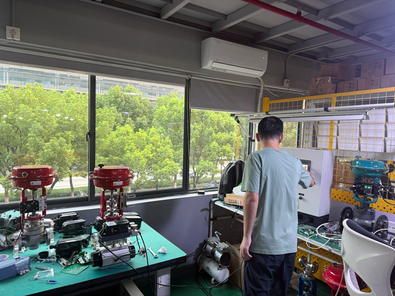 POWERFLOW embedded software development and intelligent valve positioner testing